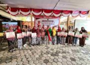 Dukung Geni Seko Gunung, Bupati Endah Subekti Hadiri Panen Perdana dan Serahkan Beasiswa di PKBM Ngudi Kapinteran
