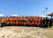 Hadiri Peningkatan Kapasitas di Pantai Nglolang, Bupati Endah Subekti Apresiasi Peran Vital Satlinmas Rescue Istimewa