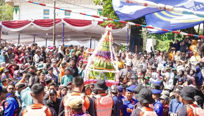 Harmoni Tradisi Dan Syukur, Gemuruh Sedekah Laut Di Pesisir Pantai