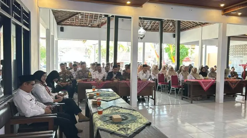 Perkuat Sinergi Aparatur, Kapanewon Semanu Gelar Pengajian Lintas Sektor di Kalurahan Dadapayu