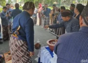 Temukan Keris Tiruan Milik Kepala Dinas saat Jamasan Pusaka, Bupati Gunungkidul Berikan Koleksi Pribadi