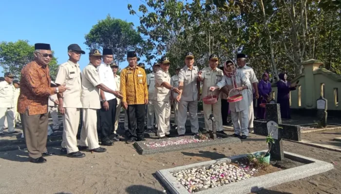 DPC PPAD Gunungkidul Gelar Ziarah dan Tabur Bunga di TMPN Bhakti Pertiwi