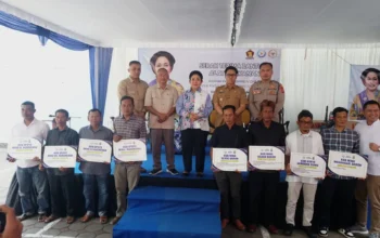 Komisi IV DPR RI dan KKP Salurkan Bantuan Sarpras Perikanan untuk Nelayan Gunungkidul