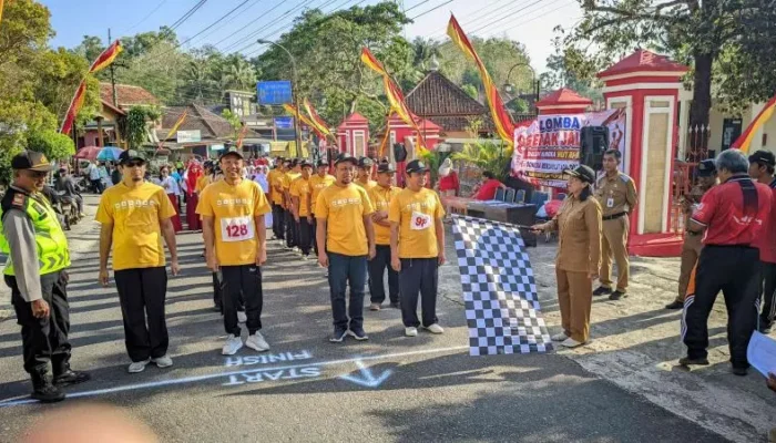 Semarakkan HUT Ke-81 RI, Kontingen Kalurahan Sumberwungu Ikuti Lomba Gerak Jalan Kapanewon Tepus