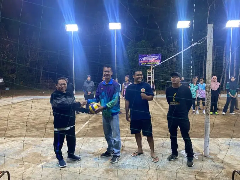 Lurah Patuk Resmi Buka Turnamen Bola Voli Antar Padukuhan