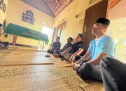 Lurah Tepus Hendro Pratopo Takziah ke Rumah Duka di Padukuhan Kanigoro