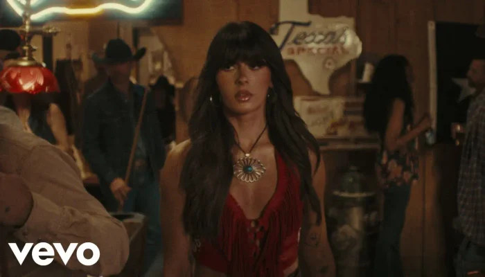 Makna dan Lirik Lagu Choosin’ Texas – Ella Langley