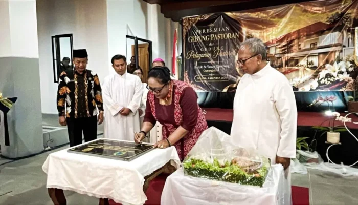 Diresmikan Uskup Agung Semarang dan Bupati, Paroki Santo Yusup Bandung Miliki Gedung Pastoran dan Pusat Pastoral Baru