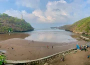 Pasca Terjangan Gelombang Tinggi, Lanskap Pantai Baron Berubah Alami dan Perluas Area Pasir Wisata