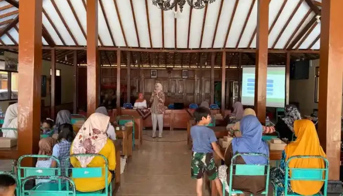 Pemkal Karangtengah Gelar Sosialisasi Edukasi Gizi dan Pola Asuh Anak