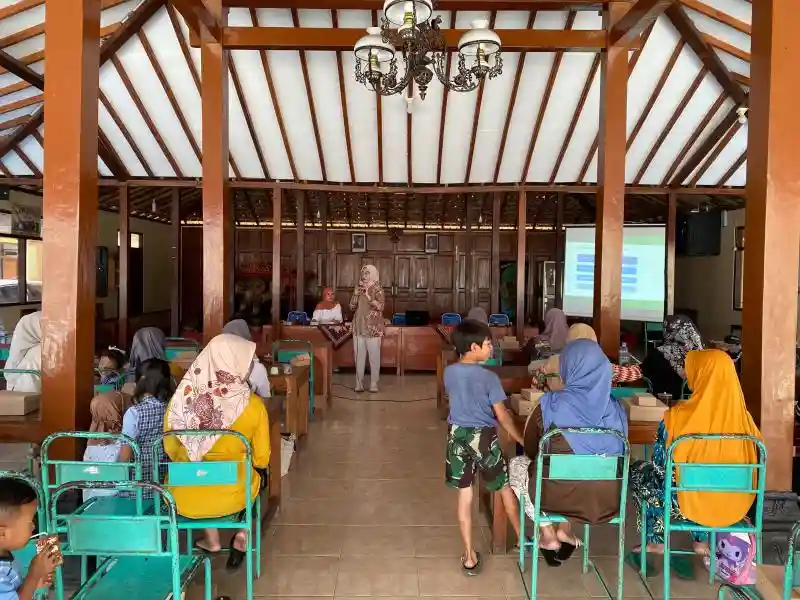 Pemkal Karangtengah Gelar Sosialisasi Edukasi Gizi dan Pola Asuh Anak