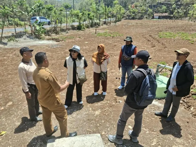 DPD Tani Merdeka Indonesia Tinjau Potensi Sumur Bor Ladang Solomo Tepus