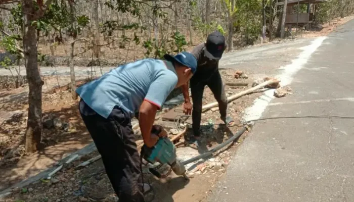 PDAM Tirta Handayani Tindak Lanjuti Kerja Bakti Warga Gembuk, Penyambungan Pipa Segera Diuji Coba