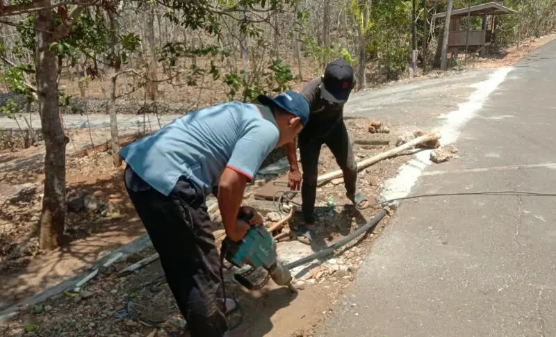 PDAM Tirta Handayani Tindak Lanjuti Kerja Bakti Warga Gembuk, Penyambungan Pipa Segera Diuji Coba
