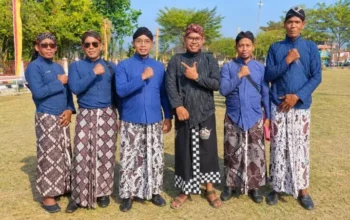 Pamong Kalurahan Salam ikuti upacara Mangayubagyo Pengetan 196 Hadeging Gunungkidul